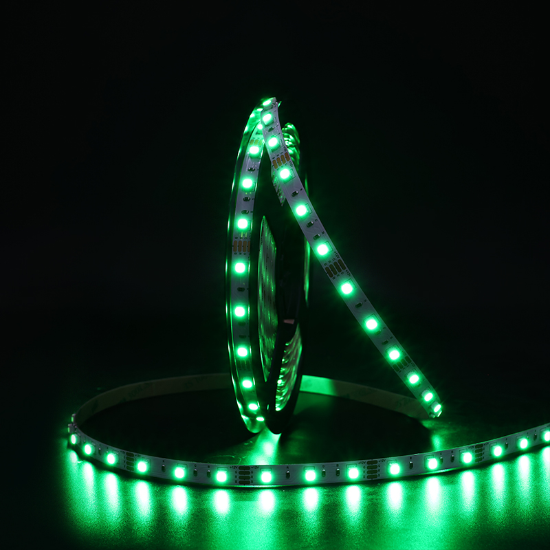 OEM ODM SMD3535 Fita de LED RGB 24V 120LEDs Dimerizável com Controle Remoto Eficiente em Energia para Armário, Escada, Luz de Fundo de TV, Paisagismo, Comercial