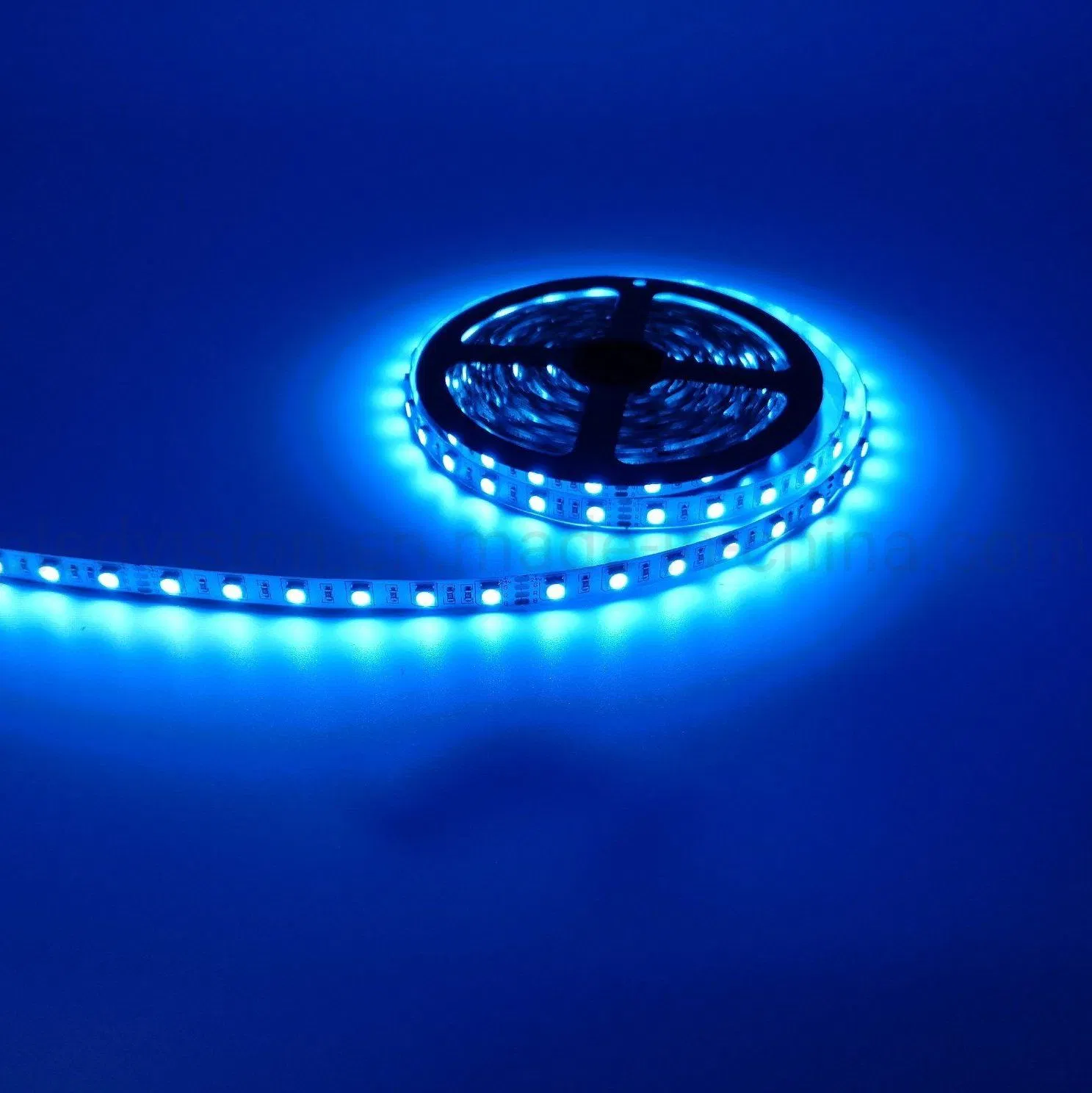 5050 Fita de LED RGB 60LEDs/M 12V 24V Fita de LED Flexível à Prova d'Água para Uso Interno e Externo OEM ODM