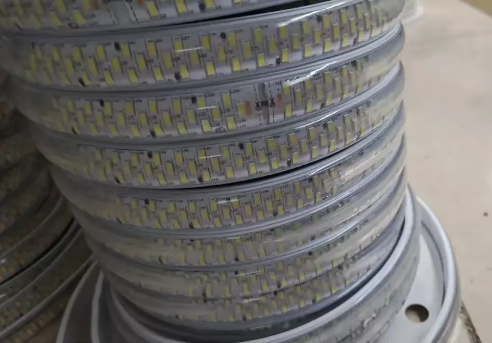 Fita de LED de Alta Brilho para Uso Comercial