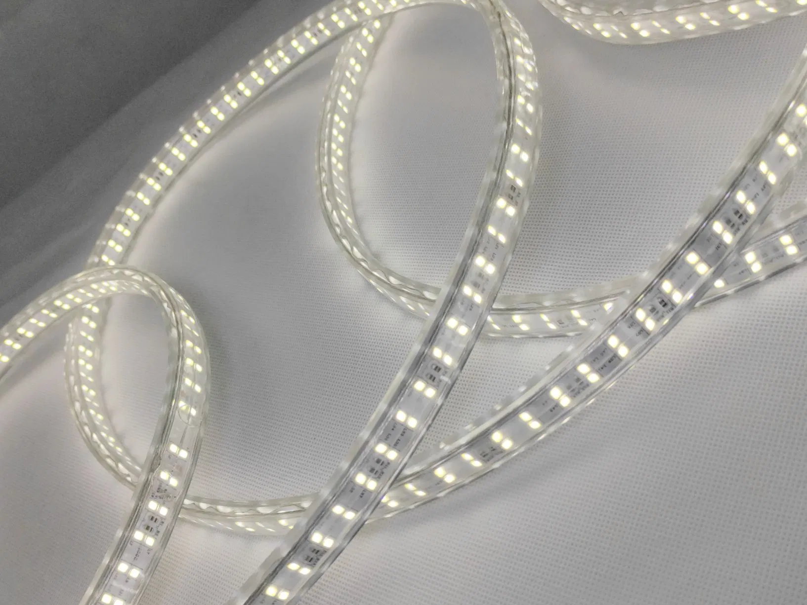 2X180p Fita LED de Iluminação Dupla Lateral Flexível em Tambor 50m Kit Portátil para Iluminação em Canteiro de Obras Uso Interno e Externo