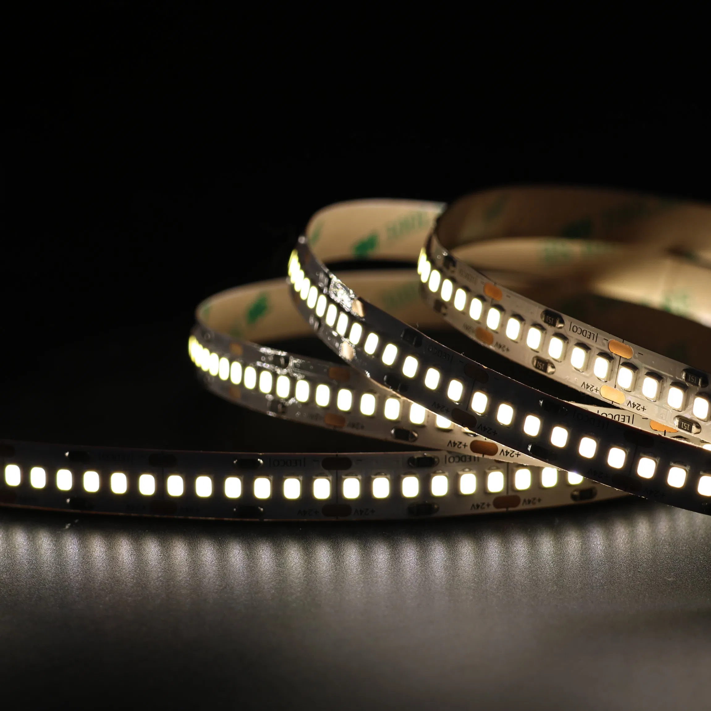 Fita de LED Flexível à Prova d'Água 60 120 240 LEDs/m RGBW Alta Brilho Fita de LED Cortável Controle Inteligente Luz de Fundo para TV Decoração de Casa Iluminação