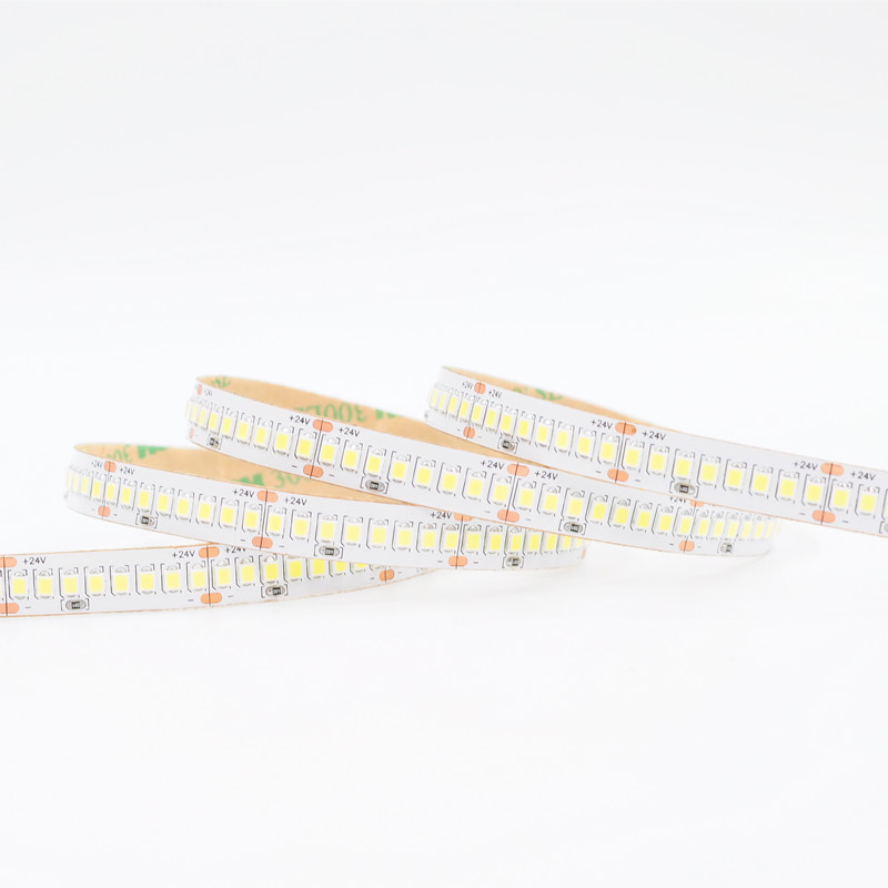 Sem Pontos SMD2835 240LED DC24V LED Strip Branco Quente à Prova d'Água para Exterior