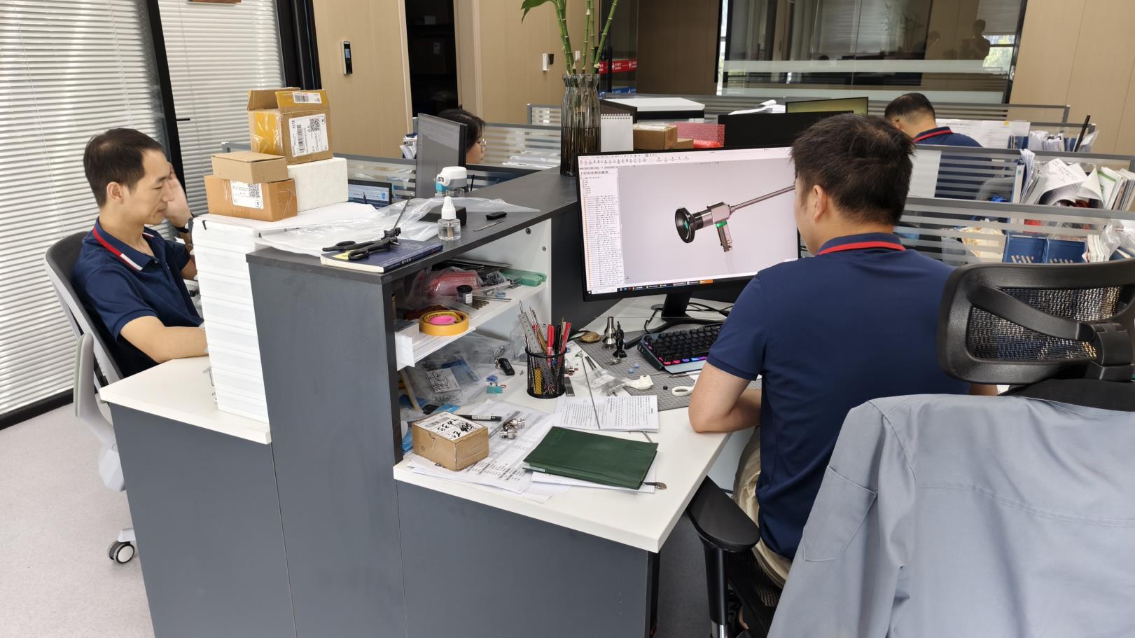 Zynfuse R&D design and engineering team working on orthopedic implant development