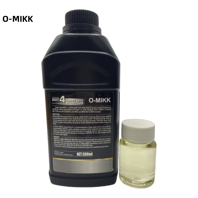 High Quality DOT4 Car Brake Fluid Low Price Liquid Type Brake Fluid