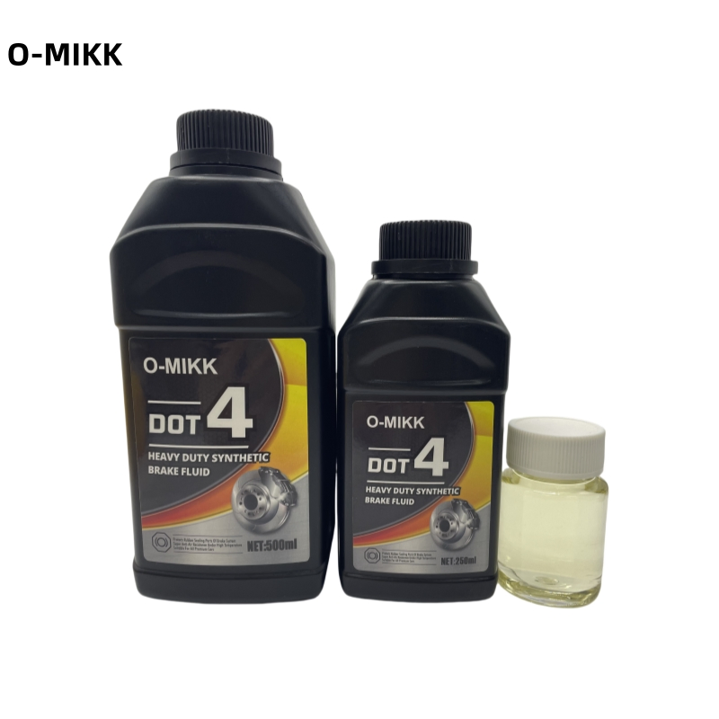 High Quality DOT4 Car Brake Fluid Low Price Liquid Type Brake Fluid