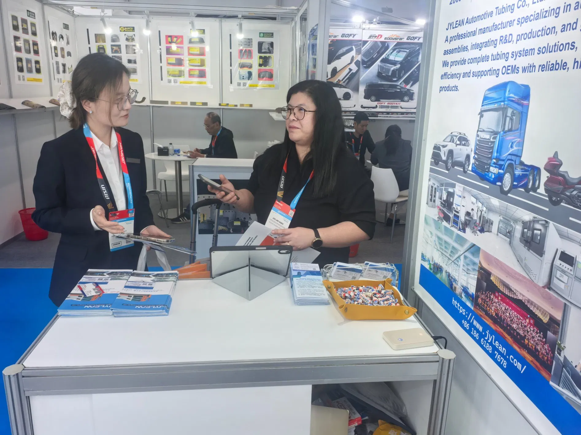 DOT-Certified PTFE Brake Hose 1/8 SAE J1401 Stainless Steel 304 Wire Braided Hydraulic Line for Auto/Motorcycle/Trailer