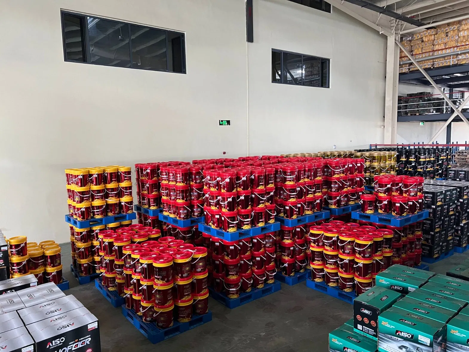 Aiso Premium DOT3 Brake Fluid for Enhanced Vehicle Safety