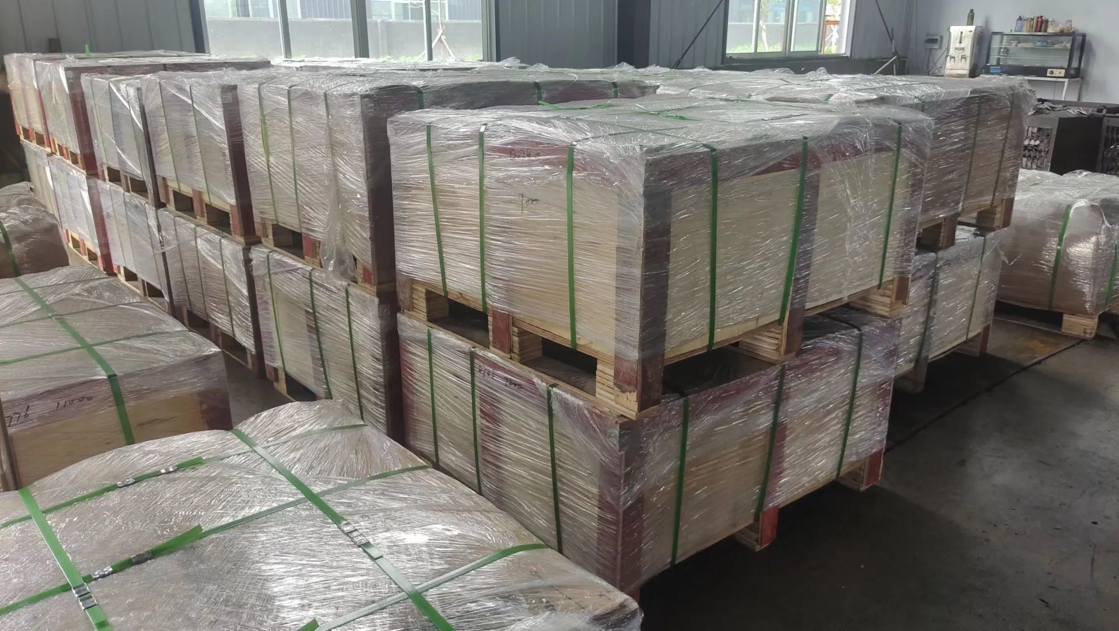 High-Quality Brake Caliper Bracket for Rear Wheels Bracket 1111-3501155 for Lada